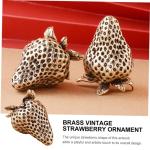4 Stück Messing-Erdbeere Obstdekor Aus Messing Desktop-erdbeer-Ornament Kleine Messingverzierung Tischdekoration Kleines Erdbeerdekor Messingfigur Bastelfigur Aus Messing Golden