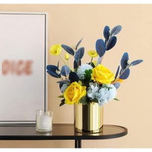 Kunstblumen Elegantes künstliches Rosen-Set in Keramikvase – lebensechte Kunstblumen für Wohnzimmer, Esstisch, Büro und Hochzeiten für jeden Anlass