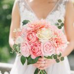Roze kunstbloem combo nep roos faux dahlia bloemen met stengels voor doe-het-zelf bruiloft bruidsboeket feest woondecoratie (roze roze)
