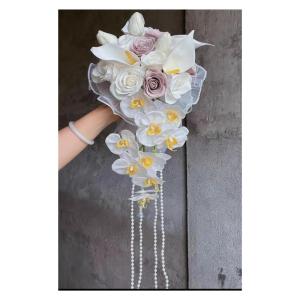 Hochzeitsstrauß for die Braut mit künstlichen Blumen, frischer und süßer Simulationsstrauß, Dekoration, Anleitung for künstliche Blumen, Blumenplatzierung, Foto-Requisiten, H