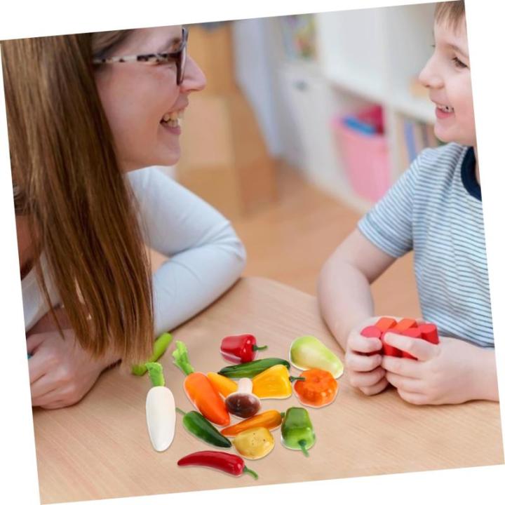 2 Sätze Gefälschtes Gemüse Schäumt Gemüse Modell Gefälschtes Display-Essen Falsches Scharfes Chili Kinderknallzeug Falsches Gemüse Gemüse-Modell-dekor Schaum 17 Stück * 2