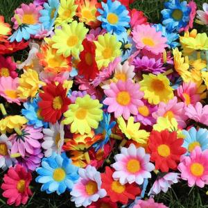 100 Stuks Zijdebloemen Decoratieve Bloemen Daisy Bloemkoppen Voor Doe-het-zelf Knutselen, Bruiloft, Feest, Woondecoratie (4 cm)