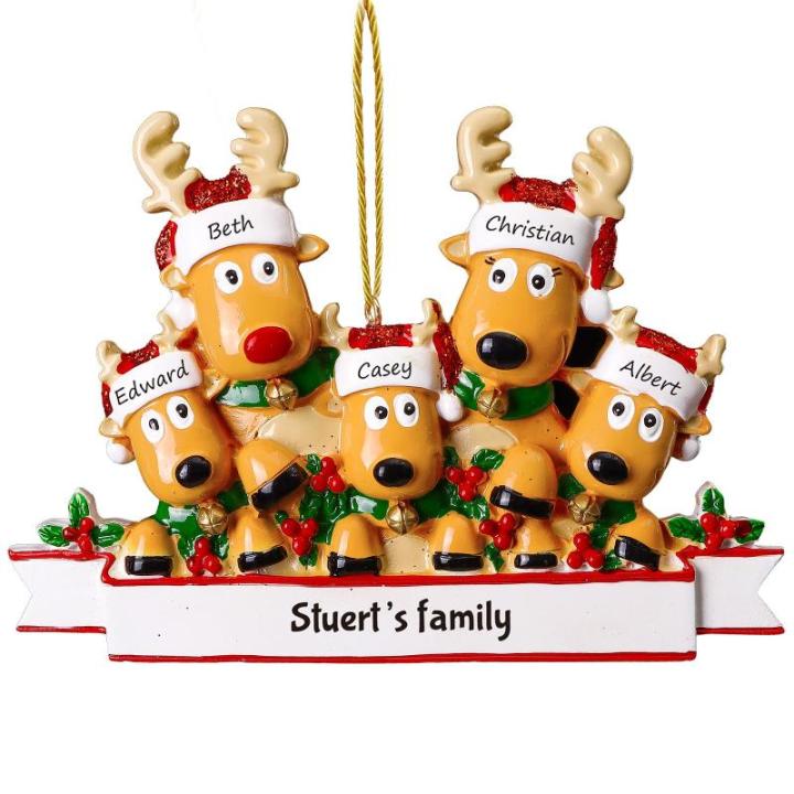 Gepersonaliseerde kersthangers met 2/3/4/5/6/7/8 familienamen - 2023 kunsthars kerstboomversiering gepersonaliseerde familie, partners en vrienden 5