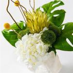 Kunstblumen Vintage-Blumenarrangements – hochsimulierte künstliche Blumen in handgefertigter Keramikvase, elegant für Wohnzimmer für jeden Anlass