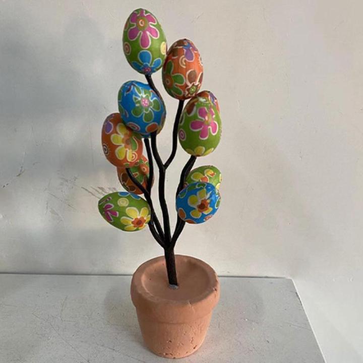 Festlicher Bunter Topfbaum mit Schaumstoffeiern für Büro und Fenster