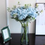 Kunstblumen Künstliche Blumen für Hochzeit, Party, Esstisch, künstlicher Blumenstrauß aus Hortensien mit Glasvase für jeden Anlass