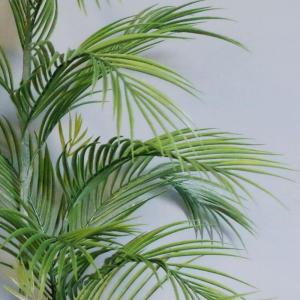 Realistische künstliche Palme und Tropische Bäume im Topf – fertig zum Ausstellen