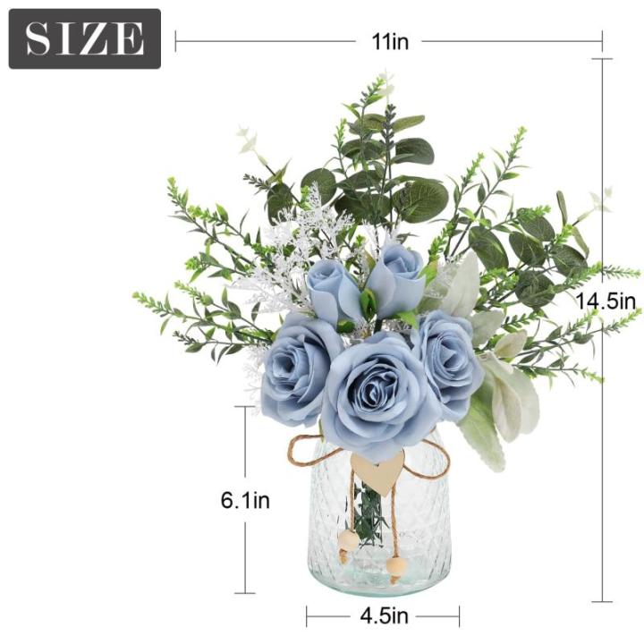 met vaas kunstmatige blauwe roos bloemen in vaas nep eucalyptus plant bloemstuk voor tafel middenstukken, babyshower, thuis keuken kantoor coffeeshop decoraties