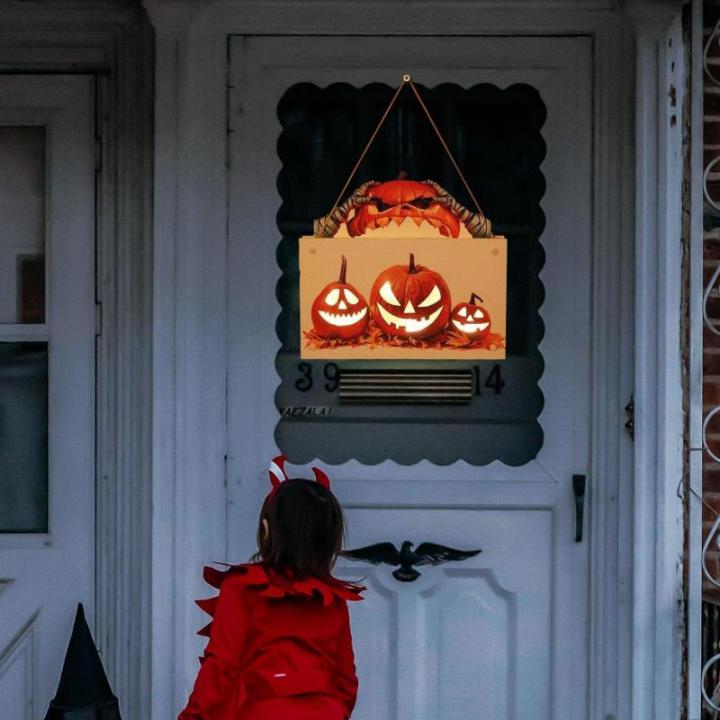 Kürbisschild Outdoor-Wandkunst | Kürbisschild Rustikale Wohndekoration | Rustikale Heimdekoration mit Seil, bedruckte Halloween-Veranda-Dekorationen (Wsgp 01a Kürbis)