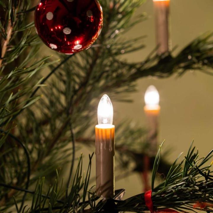 Lichtketting kerstboom, 15 stuks boomkaarsen, 9,8 m, Made-in-Germany, lichtketting met stekker, deelbaar, kerstverlichting met gloeidraad, kerstboomkaarsen met 3 reservekaarsen, 43
