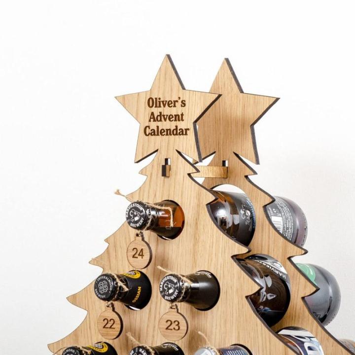 Holz Weihnachtsbaum Alkoholhalter 24 Tage Countdown Adventskalender Erwachsene Advent Weinständer für 24 Mini Flaschen Weihnachten Dekor Countdown Kalender Ständer