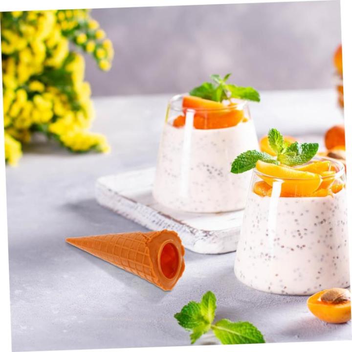 3St Knuspriger Modell kleine Eistüte Fotoaufnahme Einer Eistüten-Dekoration Simulation Eistüte-Requisite Displayzubehör für Dessertläden künstliche Eiswaffel PVC