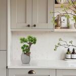 Kunstbonsai Natuurgetrouwe kunstplant als echte kunstmatige bonsaiboom met cementpot voor badkamer, kantoor, vensterbank, decoratie, hoogte 35 cm