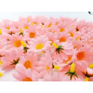 100 x Kunstmatig roze Craft Daisy Daisies Stof bloemen hoofden, Partij Bruiloft Tafel verstrooit Scrapbook accessoireUitnodiging kaart decoratie Craft Gadget