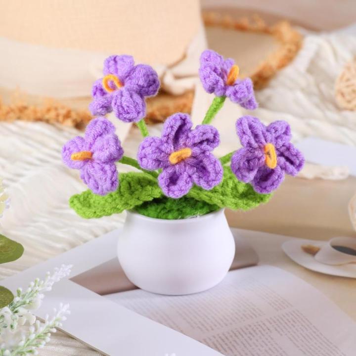 Kunstbloem, gehaakte bloemen, potplant, mini gebreide bloempot, kleine handgemaakte gehaakte bloem voor thuiskantoor tafeldecoratie, cadeau voor haar Valentijnsdag (1, paarse bloem