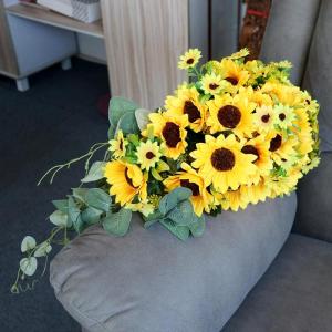 Hochzeit Künstliche Sonnenblumen Braut Bouquet Perle Griff Wasserfall Hält Blume