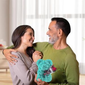 Valentijnsdag rozenbeer cadeau voor haar rozenbeer schattige teddybeer, kunstrozenbeer met rozenboeket, romantische rozen teddybeer cadeau voor Kerstmis