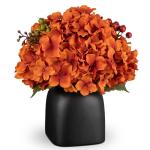 Kunstbloemen als echte kunstmatige hortensia, oranje, decoratieve bloemen met bessen, in zwarte keramische vaas, bloemstuk voor kantoor, woonkamer, badkamer, herfst, decoratie