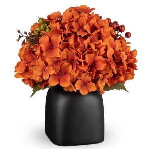 Kunstbloemen als echte kunstmatige hortensia, oranje, decoratieve bloemen met bessen, in zwarte keramische vaas, bloemstuk voor kantoor, woonkamer, badkamer, herfst, decoratie