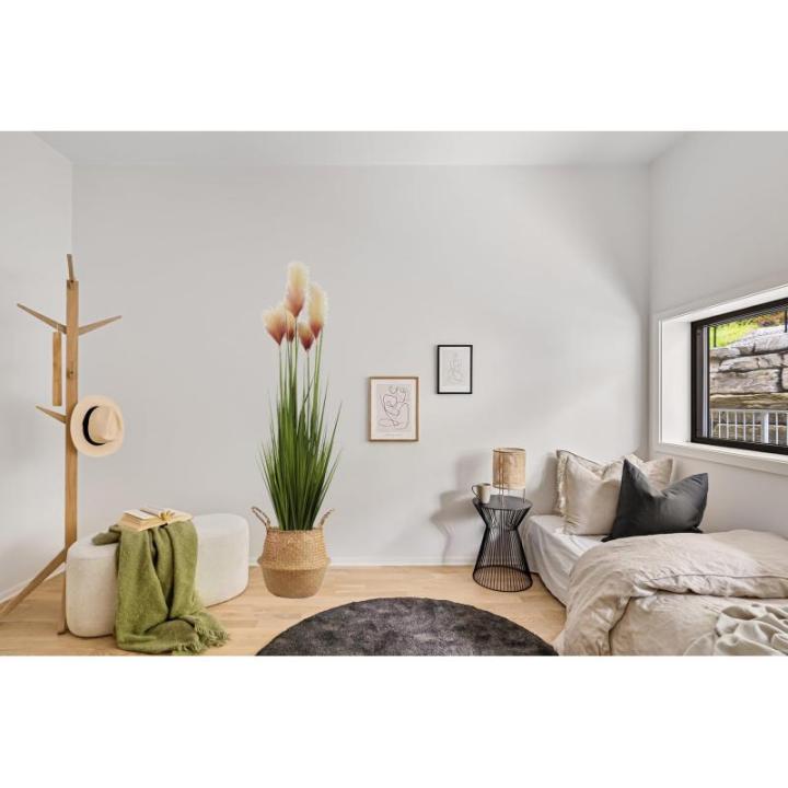 Kunstgras, kunstgras, decoogras, kunstplant, kamerplant, groene plant, kunstmatige plant, decoratie, in zwarte pot, zeer realistisch, groen (136 cm - artikelen. MN-KP-2225)