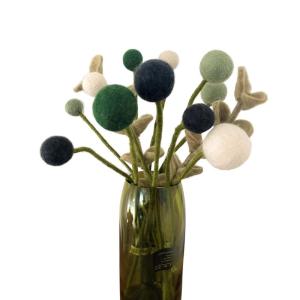 8 vilten bloemen, bloemengroet, groene weide, bloemenboeket, fair trade, handgemaakt (groen), 32 cm