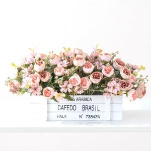 Simulierte Blumenzaundekoration, Rosenblumenarrangement-Wohnzimmertischdekoration, Mit Zaun 33 * 14 * 15 cm(Roze)