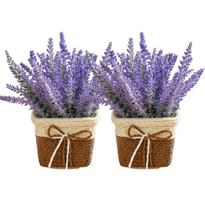 Künstliche Blumen in Töpfen 2pcs Kleine realistische künstliche Lavendel rustikale Kunststoffpflanzen mit Weaven -Topf gefälschten Bonsai -Pflanzen Hochzeit Party Tisch Dekorat