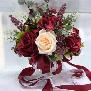 Hochzeitsstrauß for die Braut mit künstlichen Blumen, 10-Zoll-Hochzeitssträuße, künstlich blühende Rosen, Brautjungfernstrauß, Seidenrosen-Wurfsträuße.(Red)