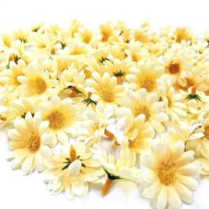 100 x Kunstmatig Geel Craft Daisy Daisies Stof bloemen hoofden, Partij Bruiloft Tafel verstrooit Scrapbook accessoireUitnodiging kaart decoratie Craft Gadget