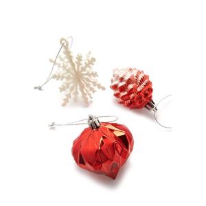 Set van 29 - kerstversiering rood zilver wit om op te hangen - kunststof kerstboomversiering