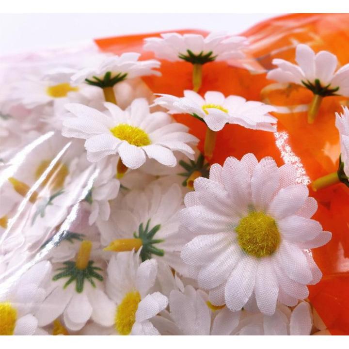 100 x Witte kunstmatige madeliefjes kunst madeliefje stof bloemen hoofden, feest bruiloft tafel verstrooit tafel confetti plakboek accessoire kaart maken decoratie