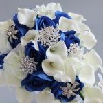 Künstlicher Blumenstrauß mit Diamantknopf, Wasserfall-Simulation, gefälschte Blumen für Hochzeitsfeier, Braut, Handrequisiten