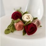 Handvilten rozen - van vilt (per stuk) - vilten roos - vilten bloemen - handgemaakt - Fair Trade (rood (1 stuk))