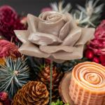 Kunstrozenbloemen met steel als kunstmatige decoratieve rozen van was, 4 parelmoer rozenblaadjes als echt voor bloemstukken, bloemendecoratie, waxrozen als kunstrozen, begraafplaat