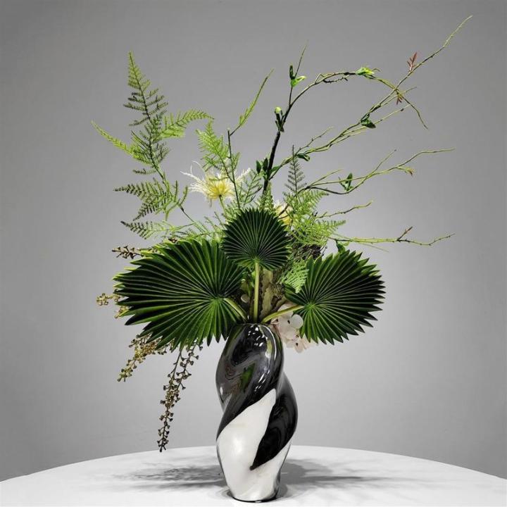 Kunstblumen Leichter Luxus-Esstisch, Florale Kunst – Seidenstoff und Silikon, Schlichter grüner Simulationsblumenstrauß für Wohnzimmer für jeden Anlass