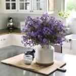 2pcs Künstliche Pflanzen Lila Kunstblumen Ahornblatt Plastikblumen Lila Künstliche Dekopflaznen Sträucher Unechte Pflanzen für Tischdeko Balkon Draußen Fensterbank Dekoration