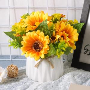 , zonnebloemen, , zonnebloemen, met vaas, decoratie, bloemenboeket, zijdebloemen voor bruiloft, thuis, bloemenarrangementen, tafeldecoratie