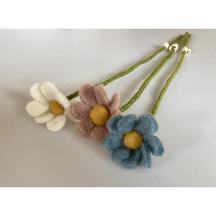 Anemonen/margrieten handvilt - bloemen van vilt vilten bloemen viltdecoratie lente Pasen - Fair Trade - handgemaakt boeket boeket (3 = wit/blauw/roze)