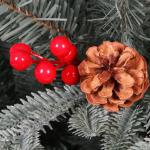 Dekorierter Weihnachtsbaum mit Tinnecones & Beeren - schneebeschluster künstlicher Weihnachtsbaum PE & PVC gemischte Zweig -Tipps, einfache Montage mit Metallscharnieren,150cm