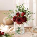 met vaas kunstmatige rode roos bloemen in vaas nep eucalyptus plant bloemstuk voor tafel middenstukken, babyshower, thuis keuken kantoor coffeeshop decoraties