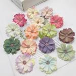 60 stuks om te knutselen, kleine kleurrijke madeliefjes, kleine zijden bloemen, decoratie voor bruiloft, feest, doe-het-zelf slingers, hoofdband