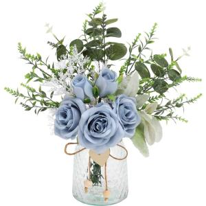 met vaas kunstmatige blauwe roos bloemen in vaas nep eucalyptus plant bloemstuk voor tafel middenstukken, babyshower, thuis keuken kantoor coffeeshop decoraties