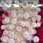 Wandpaneel Mit Künstlichen Hochzeitsblumen, Unterseite Aus Stoff, Weiß, Rot, Romantische Rose, Kunstseide, Floraler Hintergrund(2M*2M)