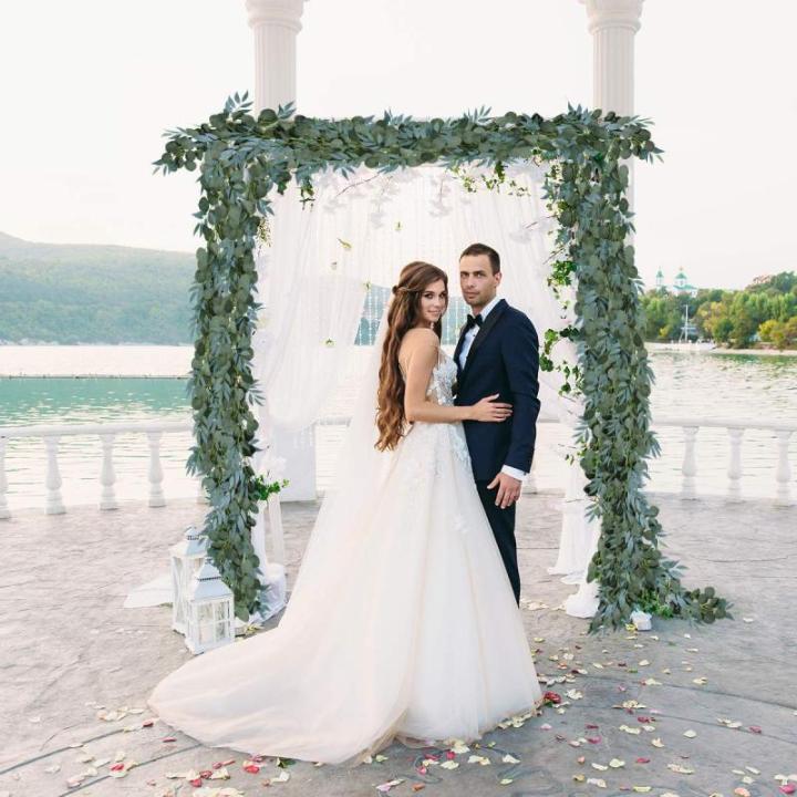 2 Pcs Eukalyptus Girlande Künstlich Pflanz Greenery Künstliche Eukalyptus und Weidenranken Girlande für Hochzeit Party Home Dekoration Zubehör Wand Dekoration
