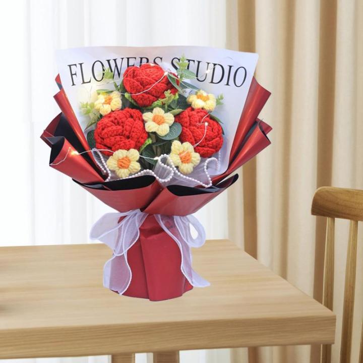Gehäkelter Blumenstrauß mit Licht, Fertig Gestrickter Strauß, Kunstblume, Handgemachter Strickstrauß Zum Valentinstag, Rot