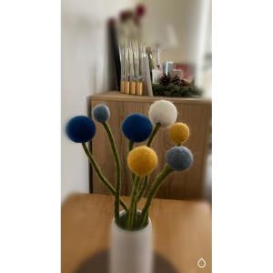 9 vilten bloemen, kleine bloemengroet, boeket, Fair Trade, handgemaakt (blauw7)
