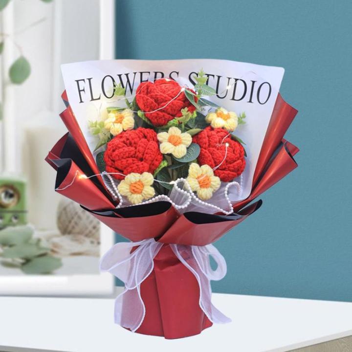 Gehäkelter Blumenstrauß mit Licht, Fertig Gestrickter Strauß, Kunstblume, Handgemachter Strickstrauß Zum Valentinstag, Rot