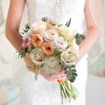 Verschiedene Kunstblumen aus Seide, Gemischte Falsch Blumen Rosen Pfingstrosen Dahlie mit Stiel für DIY Basteln Hochzeitssträuße Tafelaufsätze Kuchenblumen Arrangements Party H
