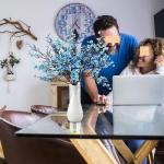 Künstliches Blumenarrangement,Künstlicher Blumens Baby Breath Seide mit langen hohen Stiel Europäische Kunst Dekor gefälschte Blumen natürliche Gypsophila Zweige(Blue)