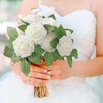 Kunstbloemen, wit, rozen, 30 stuks, 8 cm, boeket, kunstdecoratie, bloemen, kunstrozen met stelen en kaart voor Valentijnsdag, tuin, verjaardag, feest, doe-het-zelf bruiloftsdecorat